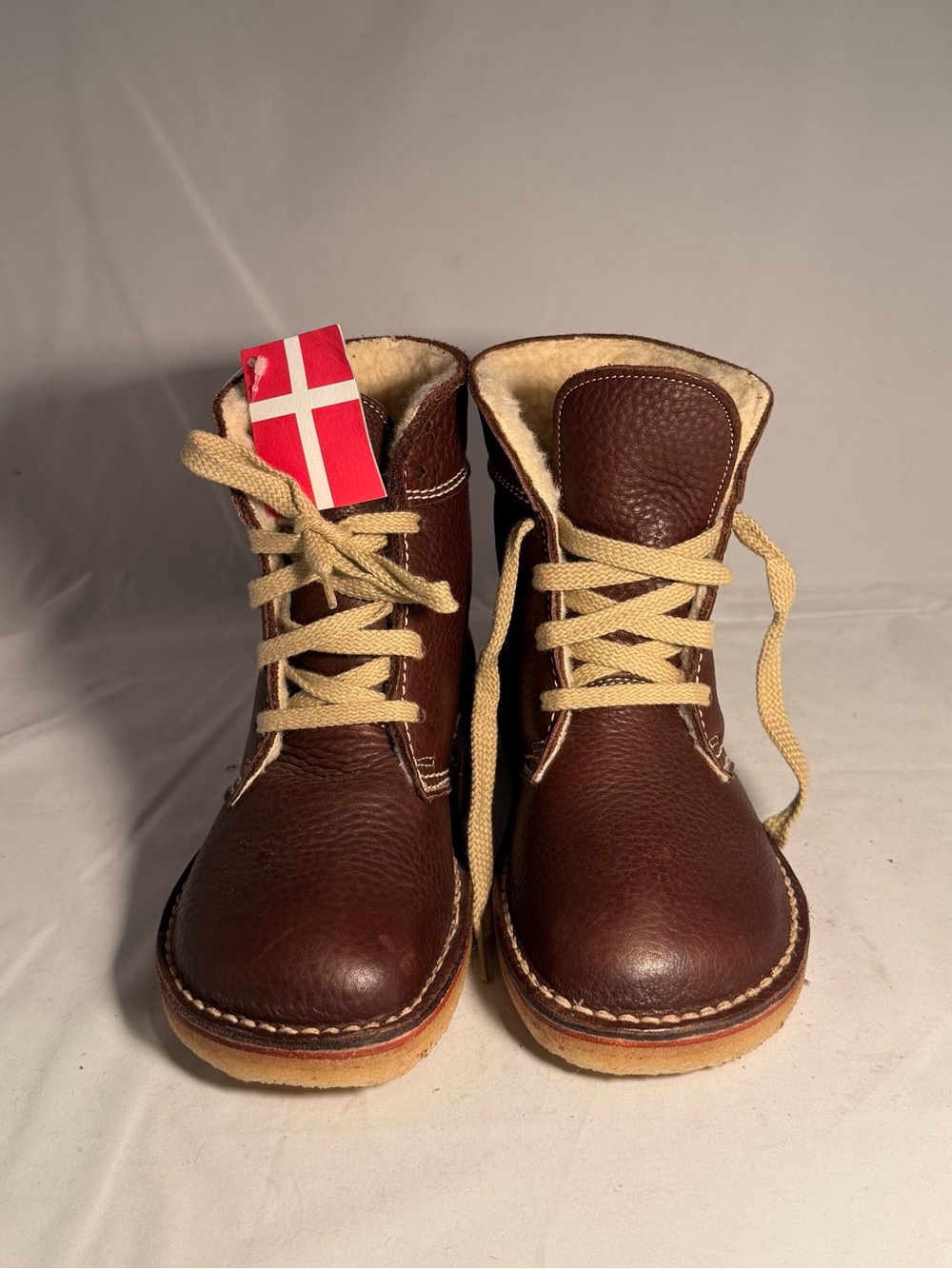 NWT Duckfeet Skanderborg - Chocolate Brown - Size 39